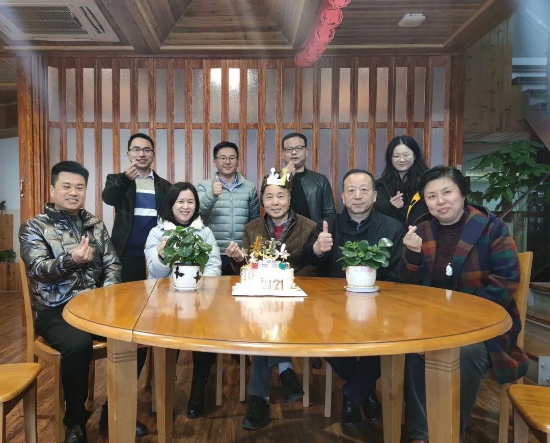 三月份生日会|温情送员工，，，暖意留心间